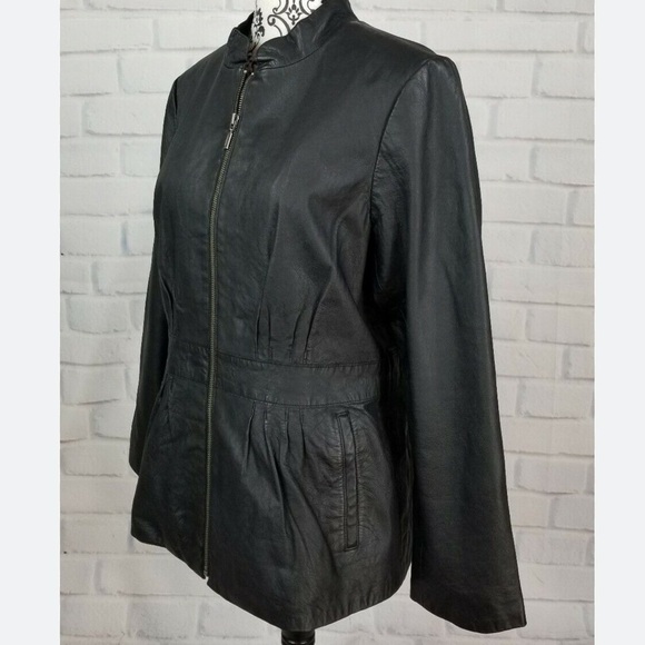 J. Jill leather black jacket zippered slight peplum size XS great condition - Picture 2 of 10